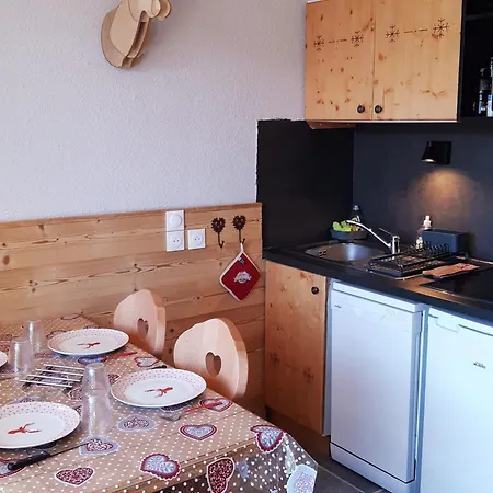 Apartment Renove 4 Pers, Balcon, Pied Des Pistes, Animaux Admis - Fr-1-516-154